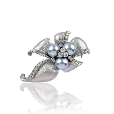 Vintage Wholesale Fashion Jewelry Large Gray Pearl Crystal Decorative Flower Brooch Pins for Girls Invitations Dress Accessories