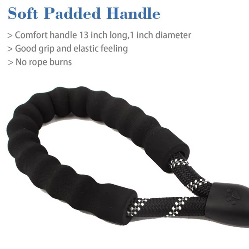 Close up of black soft padded handle for heavy duty dog leash with comfortable foam grip